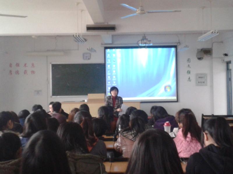 太阳集团tcy87222012��2013学年上学期学生工作总结大会圆满结束.jpg